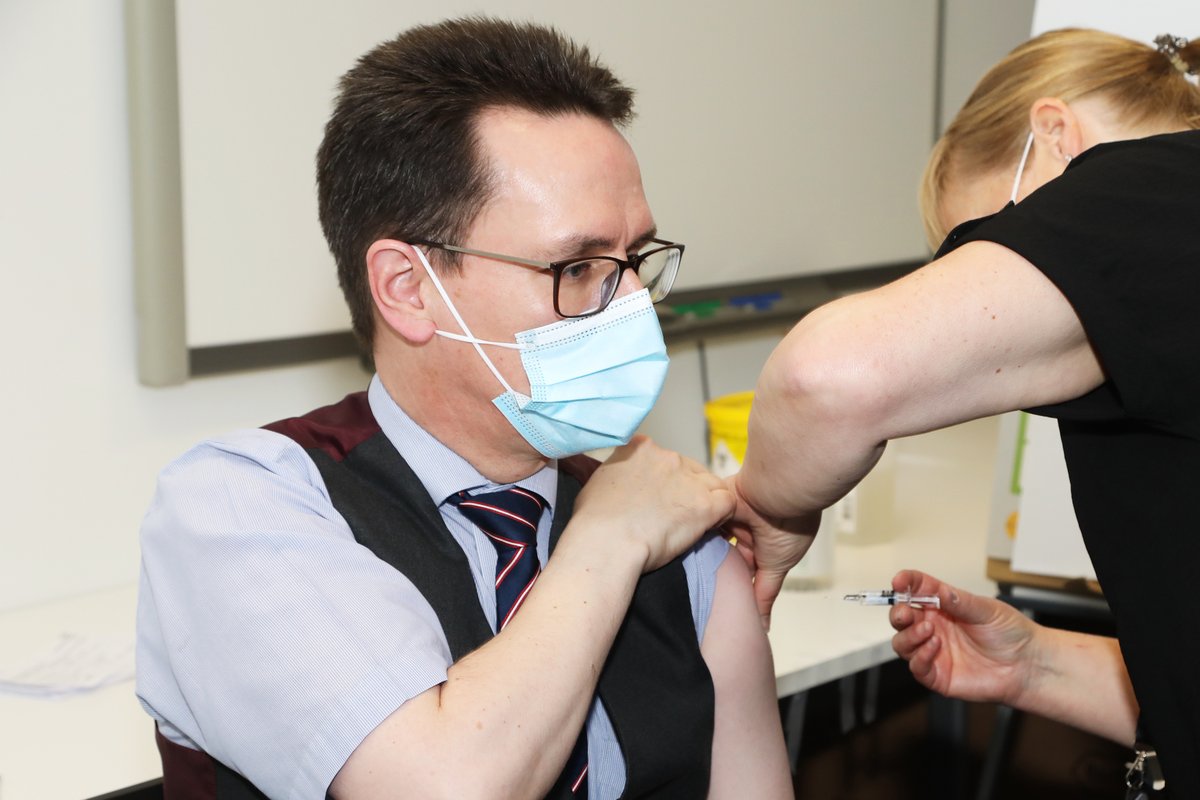 RWT_NHS's tweet photo. A big thank you to those pathology colleagues who have had their seasonal flu jabs in an effort to protect themselves, and those around them, from flu-related illness. #NationalPathologyWeek #NPW2020 https://t.co/B6WYchgqEa