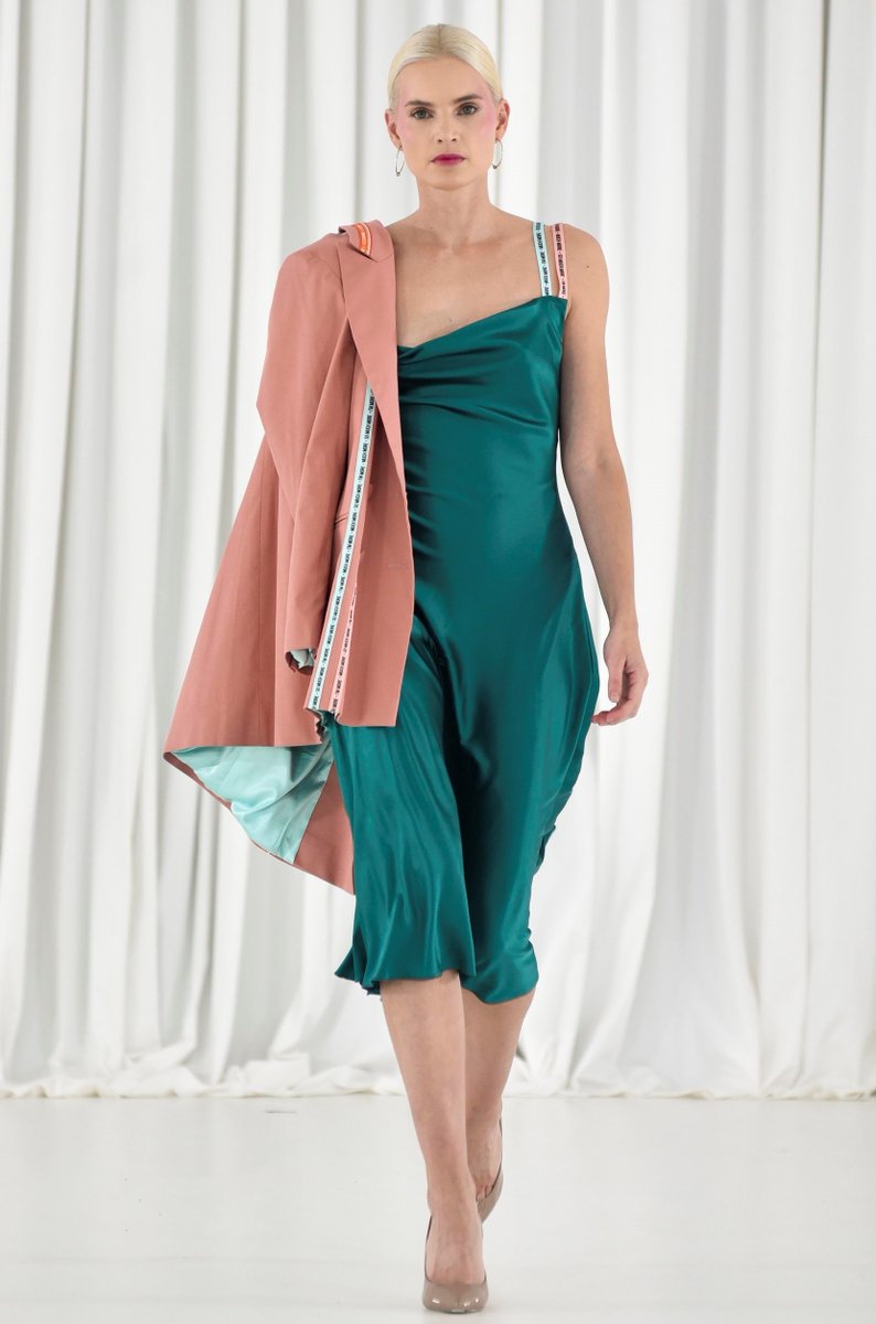 PregledMomo's tweet image. Atraktivni #modeli i specijalne video #prezentacije – NINAMILAN studio i #budoaratelier na #perwollfashionweek -u. Više inf. na zanimljivaekonomija.tumblr.com #fashionweek #belgradefashionweek #fashion #moda  #perwoll @Perwoll_LV @Henkel #ninamilanstudio @ninamilan1 @BelgradeFashion