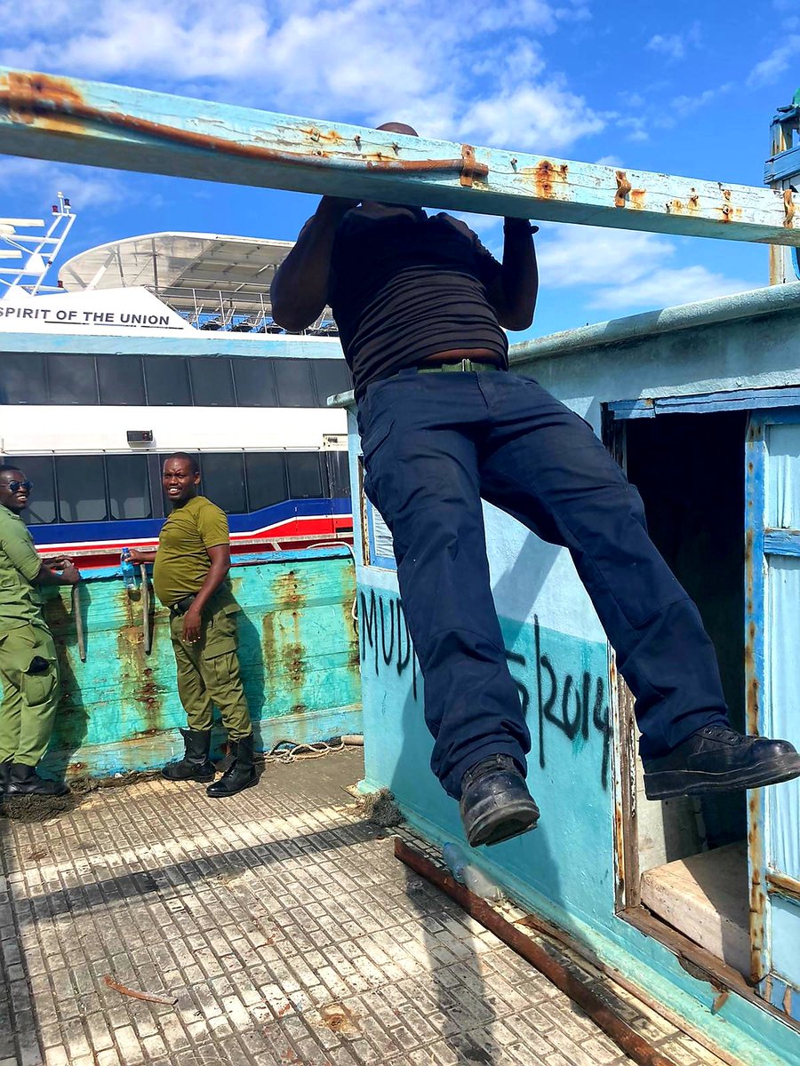 UNODC_BMB's tweet photo. #HappeningToday! #VBBS Course being delivered to Tanzanian #CoastGuard with a heavy focus on #PhysicalFitness and Emergency Response Awareness, which are key to respond to maritime threats and ensure #MaritimeSecurity @StateINL @MiwaKatoEmpower https://t.co/flP8lFI0W0