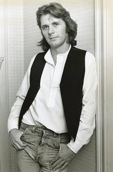 officialjwetton's tweet photo. From Japan by #HarukoMinakami #ShinkoMusic magazine "Jam" #MusiclifeClub Pix by #KohHasebe #DavidTan Thank you Jun Jobton https://t.co/RP9OquNY6r