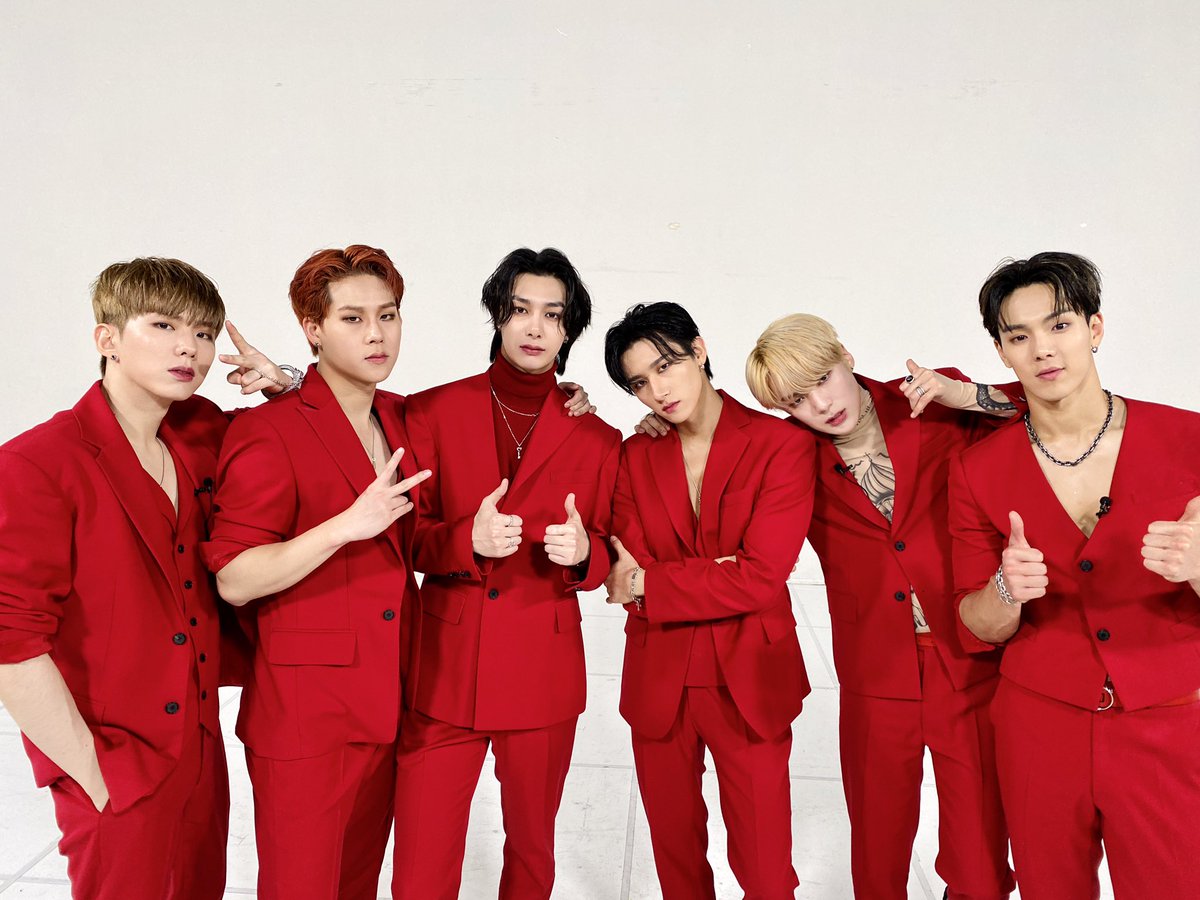 OfficialMONSTAX's tweet photo. 📸
201105 #몬스타엑스
https://t.co/J9PbD93eUD #엠카운트다운 
#LoveKilla #BEASTMODE 완료

'#몬베베'의 함성소리 덕분에
더욱더 힘이 났던 첫번째 컴백무대💘
오늘부터 시작되는 활동! 
함께 열심히 달려요✌🏻

#MONSTAX #MONSTA_X
#MONSTAX_LoveKilla
#몬스타엑스_러브킬라 https://t.co/miE9eA3Sad
