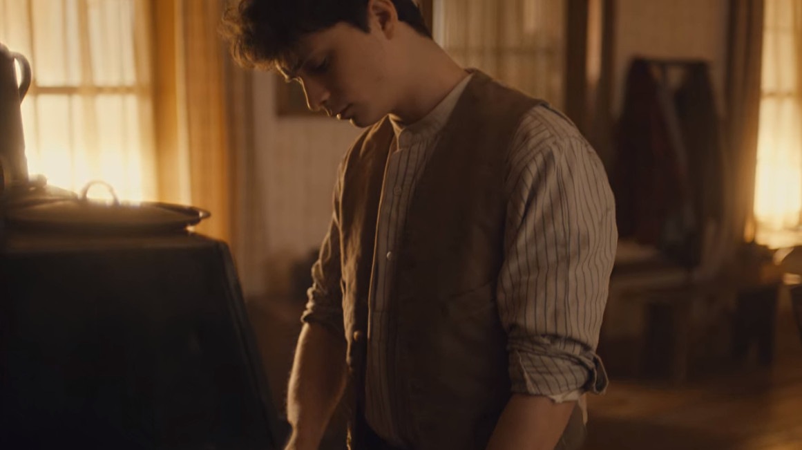 Mary can no longer take care of them, she is sick in bed. The porridge is back... #renewannewithane