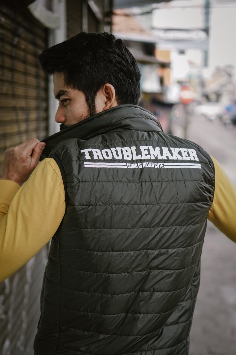NavijaciStore's tweet photo. CLAIM 50% OFF ALL FULL PRICED ITEMS USE DISCOUNT CODE TROUBLEMAKER.
IDR : 200 K ( 50% )
"Sampai tanggal 11 ya gaaeeess
Code : vest
IDR : 99 k
#brandlocal
#diskon
#jaket
#cagoule
#vest
#shortpant https://t.co/HKr0htTlRu
