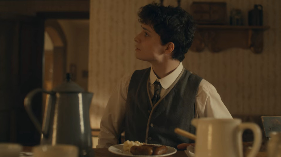Dear Hazel. Thank you for feeding our boys with warm food and taking care of them.Gilbert dressed like a man, going to take his exams, but still a boy at heart. Looks like he is going to cry with gratitude. #renewannewithane