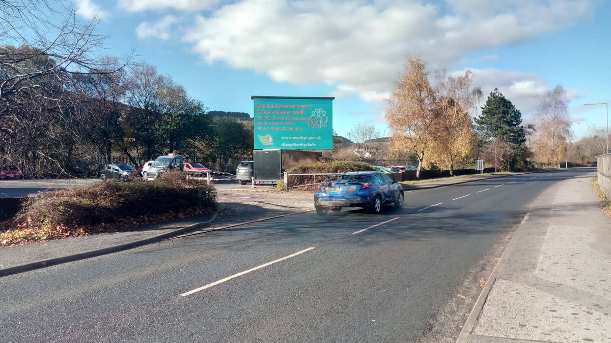 istadia's tweet image. Early start for the team on a fresh morning in @MerthyrCBC with outdoor trailer screens &amp;amp; one of our digivans providing powerful impact #COVID19 messaging.  #StaySafe #mobileled #mobilemessaging #ledscreens