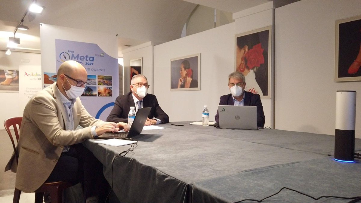 JaenJunta's tweet photo. ✅@TurismoAND reunió ayer al sector turístico de #Jaén para avanzar en el #PlanMETA 2027.

Una jornada en la que el SG @manuelmunoztur destacó la importancia de dar 📝voz a instituciones y agentes territoriales para ⤵️

🎯Identificar problemas y necesidades de la industria. https://t.co/79PKEBC9GT