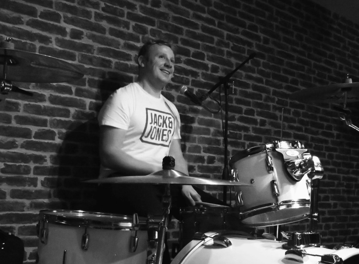 BlatantlyObvs's tweet photo. Wishing a happy birthday to our drummer Mr Adam Larner!
Here's some party related emojis!
🎉🎂🍻 https://t.co/OI1wkWl6Sj