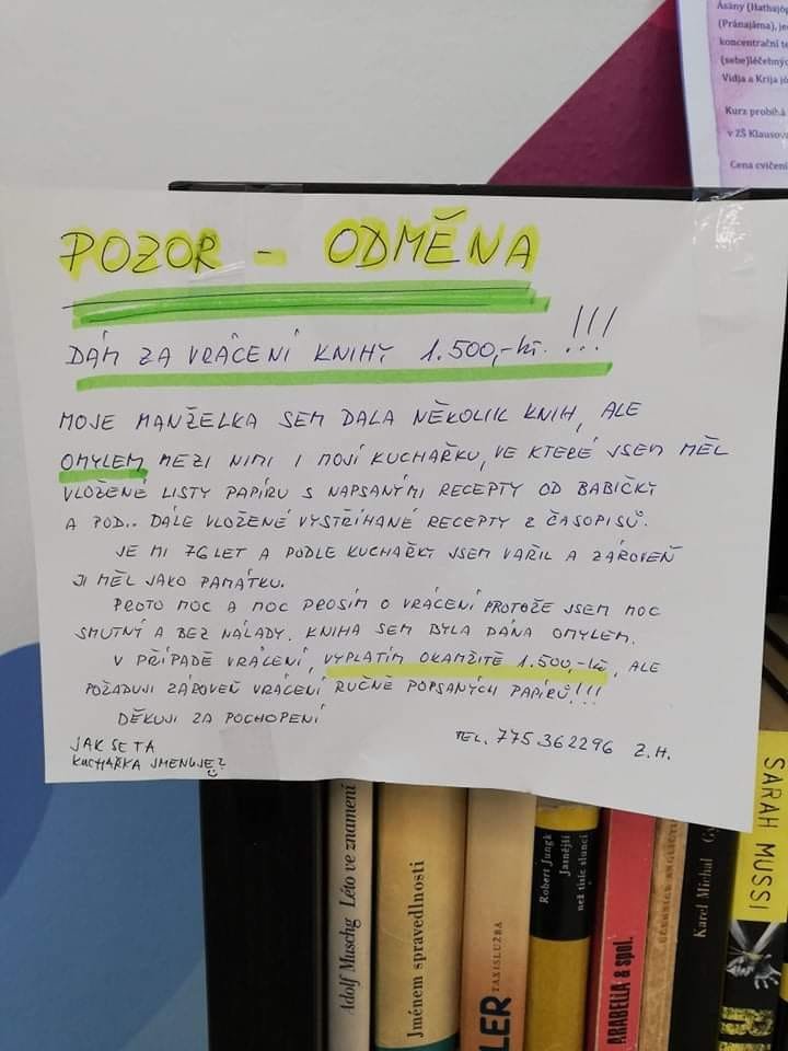 Shirumuur's tweet photo. Praha - Velká Ohrada. Do (zřejmě) knihobudky se omylem dostal rodinný klenot. Nemáte ho doma? https://t.co/leklnKBJyb