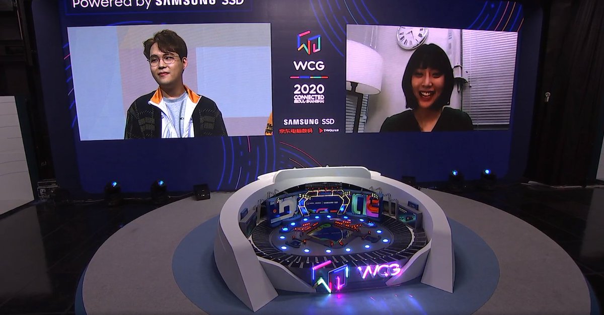 WCG_Contents's tweet photo. [#WCG2020 GF: Day1, Ontact Interview]

The 2 finalists for @Warcraft3 Team, #LawLiet from ELL and #Focus from FM joined the stage for an Ontact Interview!

#워크래프트 팀전 결승 진출자, ELL의 조주연 선수와 FM의 엄효섭 선수와의 #온택트 인터뷰가 진행됐습니다!

#ontact #WCGCONNECTED https://t.co/hJ80fZfjGP