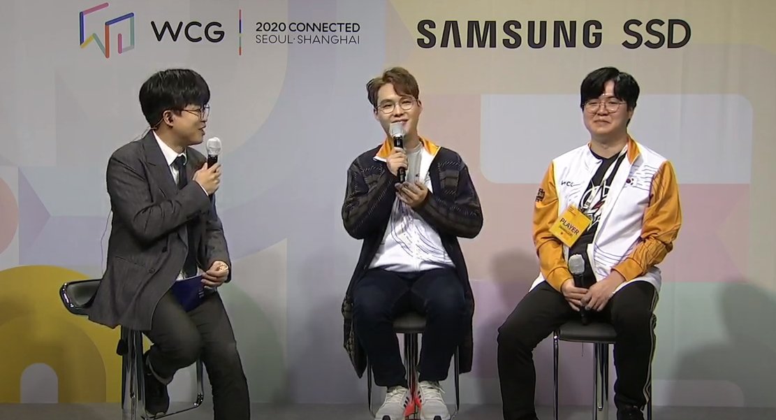 WCG_Contents's tweet photo. [#WCG2020 GF: Day1, Ontact Interview]

The 2 finalists for @Warcraft3 Team, #LawLiet from ELL and #Focus from FM joined the stage for an Ontact Interview!

#워크래프트 팀전 결승 진출자, ELL의 조주연 선수와 FM의 엄효섭 선수와의 #온택트 인터뷰가 진행됐습니다!

#ontact #WCGCONNECTED https://t.co/hJ80fZfjGP