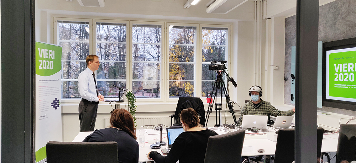 Labqualityn toimitusjohtaja Juha-Pekka Nuutinen avaa päivän "Pandemian kanssa eläessä tarve osaamisen varmistamiselle vieritutkimuksissa ja niihin liittyvässä laatutyössä kasvaa." #vieritutkimuspäivät #vieritutkimus #pikatestit