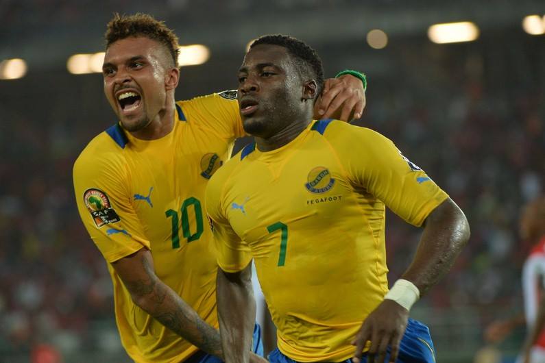 “Sewaktu di skuad remaja France lagi, Gabon FA sering menghubungi saya untuk mewakili mereka namun apabila saya diberi peluang untuk menjadi pemain utama mereka, lahirlah hasrat daripada hati saya untuk mewakili negara kelahiran saya. Saya tidak menyesal membuat keputusan ini."