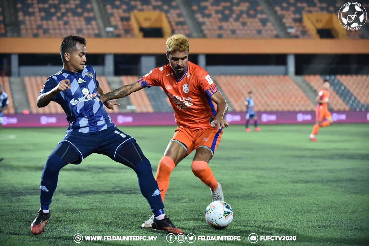 Bulot tiba di Malaysia tahun lalu & mengakui dapat menyesuaikan diri di  @feldaunitedfc tanpa menunggu lama: “Cabaran saya selepas Jepun adalah membantu FELDA United dgn memberikan mereka competitive edge selepas apa yg dilalui musim lalu. Jujurnya, saya amat sayangkan pasukan ini