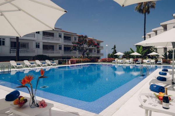 RouteActive's tweet photo. La vida es mejor junto a una piscina, ¿no crees? 💦

¡Estaremos de vuelta muy pronto! 😍 https://t.co/HRRg3c005y