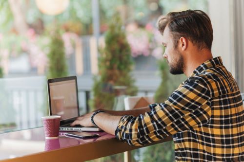 electroneum's tweet photo. "Electroneum's ETN is the new income for freelancers!" https://t.co/lvjkLS2Djl @paymentsjournal 

#Freelancers #Crypto #FreelancerWork #FreelancerPlatform #ETN https://t.co/vT02lxZqVM