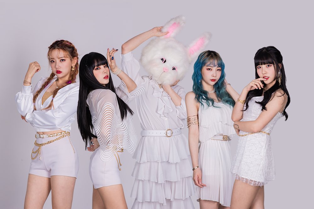 FCLIVE_official's tweet photo. \🔔開催決定🎉/
#ポッキー の日イベント💖

🗓11月11日(水)
1部(19:00)🍪#PINKFANTASY
2部(20:00)🍭#SATURDAY
3部(21:00)🍫#MYst

公演は30分間で視聴は💫無料(FREE)💫
特典会もあります❣️
チケット予約は6日(金)18時から😄

#FCLIVE が幸せな時間をお届け💌
沢山の応援お願いします🥰

#빼빼로데이 https://t.co/JNyo8hhPrE
