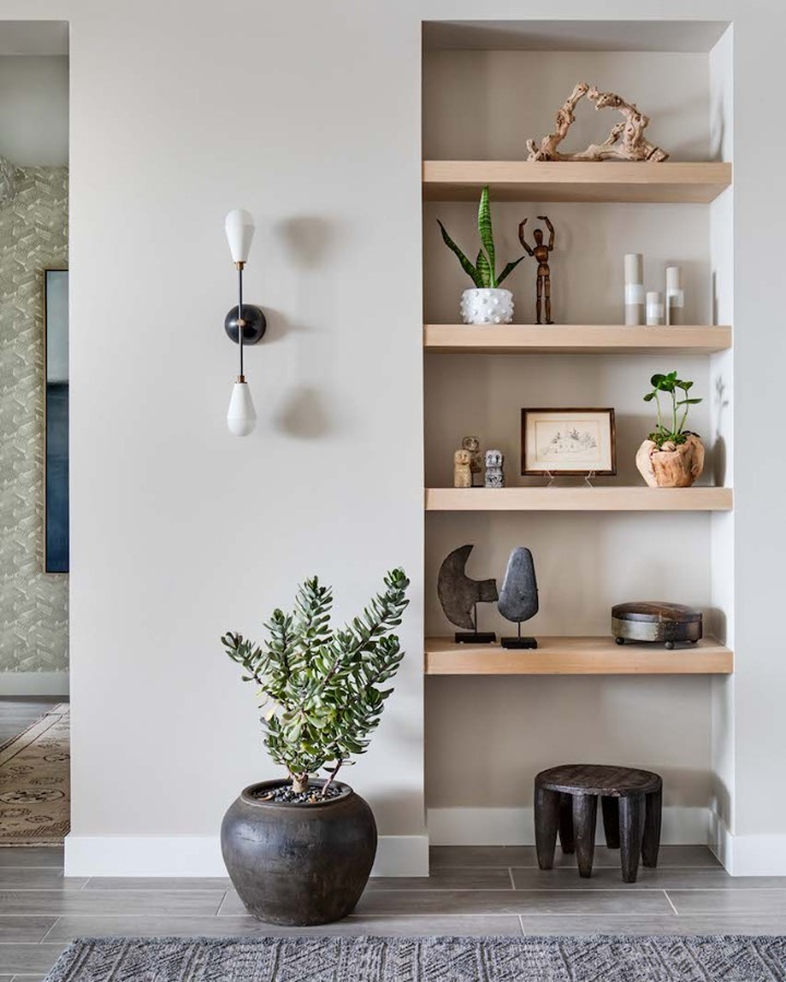 DesignsAnaMaria's tweet image. Loving these shelf details ✨🌿
📷: @dminteriors @chadmellon