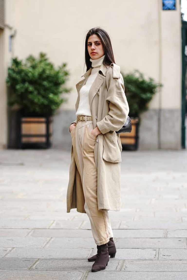 Elle Japan A Twitter ワントーンからフレンチシックまで 定番トレンチコート パリジェンヌはどうコーディネートする T Co Fwdx7bu4yj
