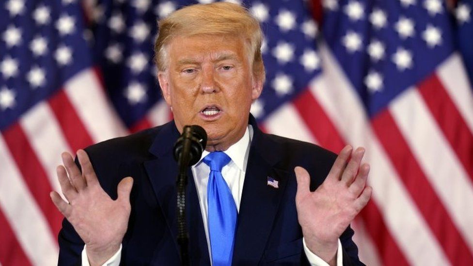 elmundotoday's tweet photo. Donald Trump acusa de manipular las elecciones a los que votaron a Joe Biden https://t.co/2kMSgOJcQe https://t.co/6Aknzwq0c6