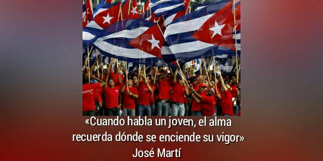 #JuevesMartiano nuestro invicto #Fidel siempre creyó en el entusiasmo y el sentido de la responsabilidad de los jóvenes🇨🇺, con la más profunda convicción de que nunca le fallaríamos al pueblo y a la Revolución.
#EstaEsMiTrinchera 
#DeZurdaTeam🤝