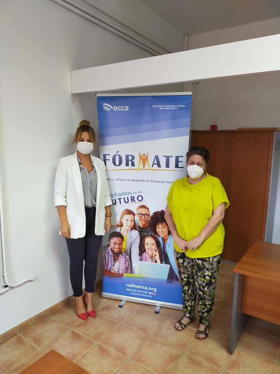AyuntamientoSDT's tweet photo. En estos días, Radio ECCA se ha acercado hasta #SantiagodelTeide para presentar su nuevo proyecto #Fórmate, que va dirigido a la población sin Graduado en Educación Secundaria con el fin de orientar y facilitar la obtención del mismo. https://t.co/o6UIiAm03D