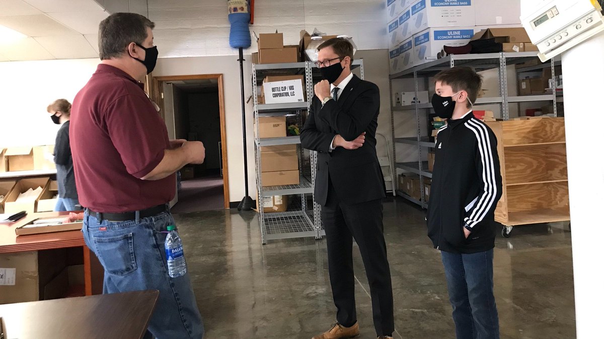 Staying on the road, I headed to  #Louisburg to tour  @BottleClip. These guys make all kinds of essential products for the restaurant industry. Their SPARK reshoring grant will help them bring production of components back from China to  #Kansas!