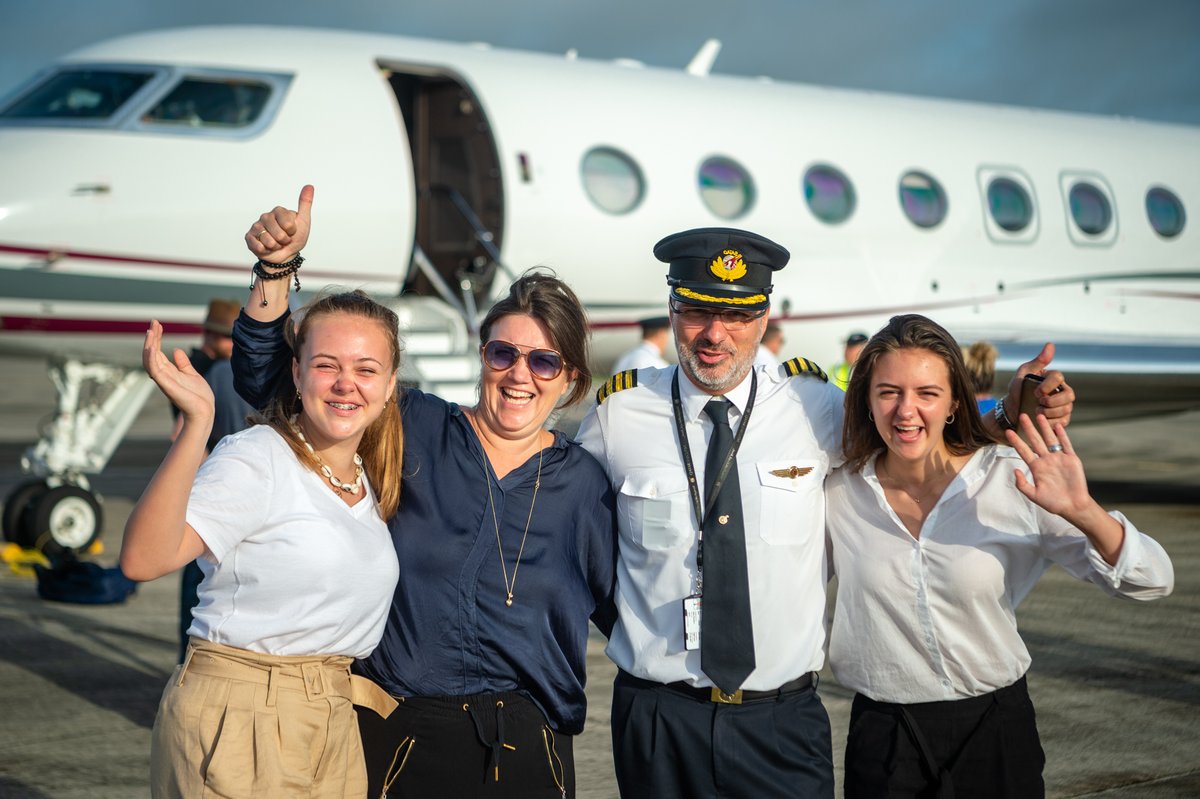 One_More_Orbit's tweet photo. #TBT Saying goodbye to family, friends and supportes before heading off for the world record mission! #OneMoreOrbit #RecordFlight #circumnavigation https://t.co/1oQzKsD0L9