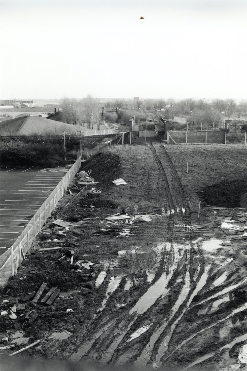 1/ (long read) Here’s today’s AMN (Antidote to News Misery) pix posting. I first visited the East Lancs Rly of today in 1982, as Assistant Editor of Steam World. My contact was ELRPS Chairman the late Harry Hatcher. He was affable, knowledgeable & always helped ensure I could