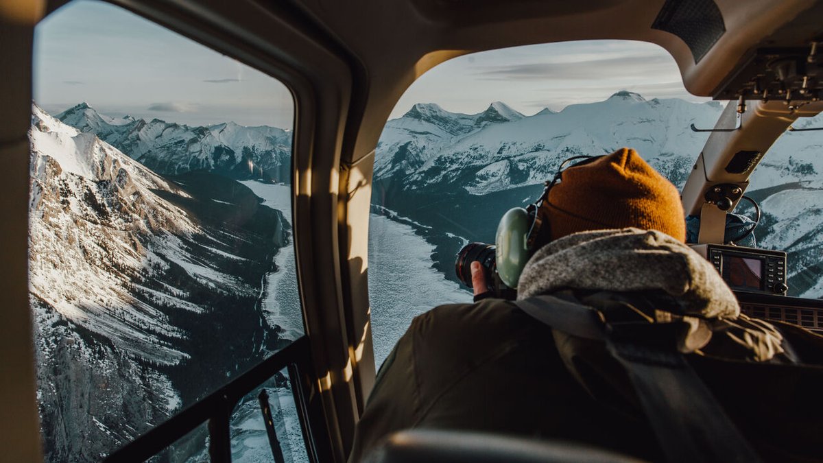 TheTrueNorthCol's tweet photo. Create magical memories as you discover the winter wonderland of the Canadian Rockies ❄️ 

Now booking December 2020 - March 2021. 

https://t.co/VcauLXMG6M

📷 IG: mikeseehagel

#thetruenorthcollection #luxurycanada https://t.co/wVUkxcVwDg