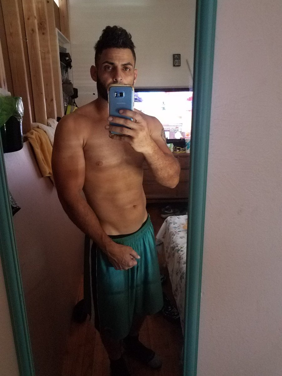 HenryRa85853376's tweet photo. I'm a fun person your bot going to regret https://t.co/5zuy0BfC4M
