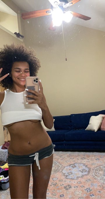 to cali!!!💖 https://t.co/7NpYmy9iu7