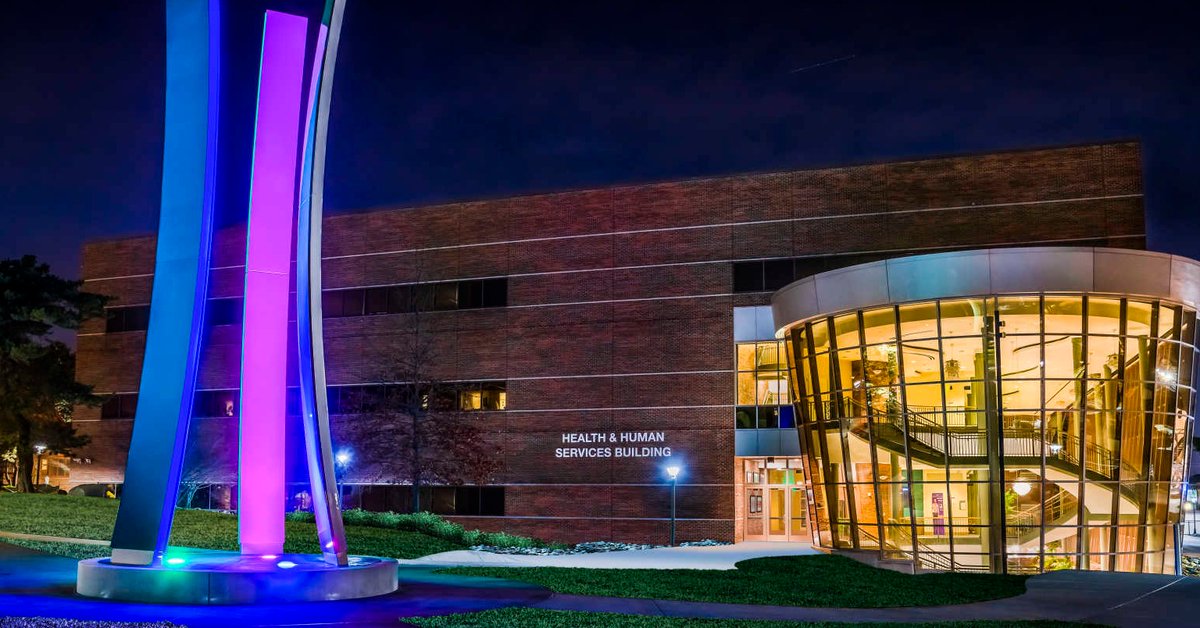 LCCFoundation81's tweet photo. Scholarship applications are open today! 

Apply for scholarships for the Fall 2021 &amp; Spring 2022 school year at @LCCStars.  An hour of your time can get you a scholarship worth between $750 to $4,250.

https://t.co/wrz8feVDMu

 #YouBelongHere #scholarships #LCCStars #LoveLansing https://t.co/ZG3mvv6sEL