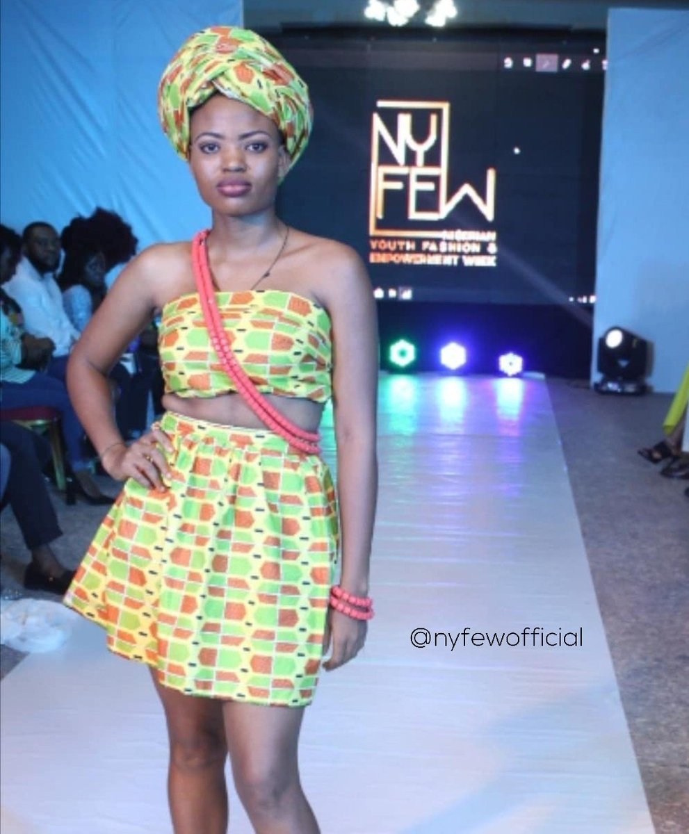 NYFEWofficial's tweet image. Excerps from NYFEW 2018 finale showdown...

Check slides for more pictures from the finale 

#NYFEW #ProjectMakeMe #ThrowbackThursday #NYFEWofficial