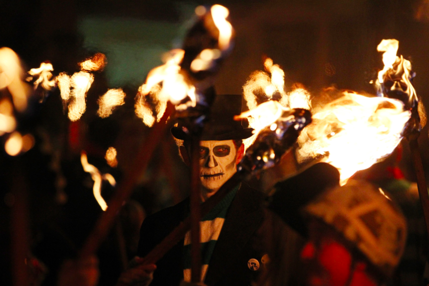 jeffery_stephen's tweet photo. "Remember, remember the 5th of November..." https://t.co/vri72eZqOn