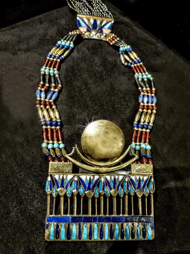 Ancient Egyptians used gold and silver in their jewelry, but gold use was predominant due to its accessibility. Polychrome glass was used for colorful jewelry and beads, as well as for pottery, in vibrant shades of green, red, yellow, and blue.