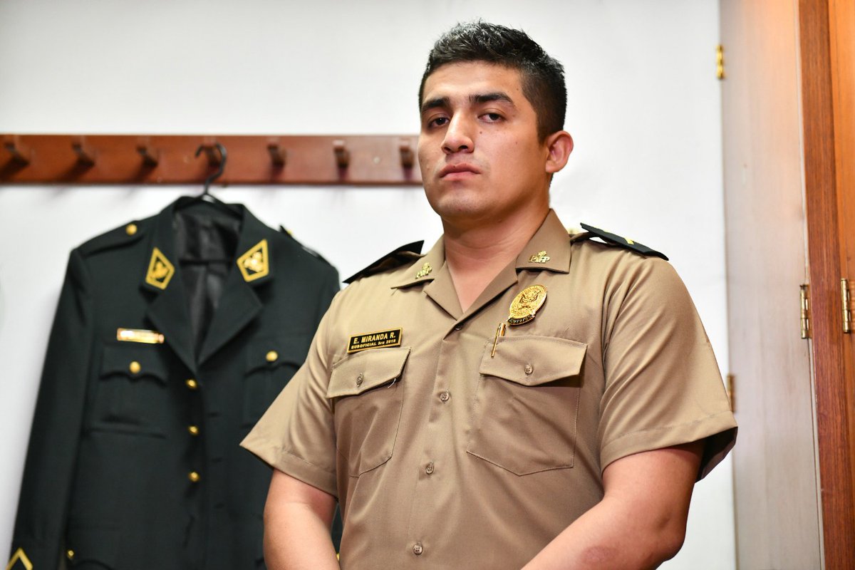 ¡Se hizo justicia! El Tribunal Superior Militar Policial del Norte aprobó absolver al suboficial de la <a href="/PoliciaPeru/">Policía Nacional del Perú</a>, Elvis Miranda Rojas, y poner fin al proceso que enfrentaba por haber abatido, en cumplimiento de su deber, a un presunto delincuente en el año 2019 en Piura. (1/2)