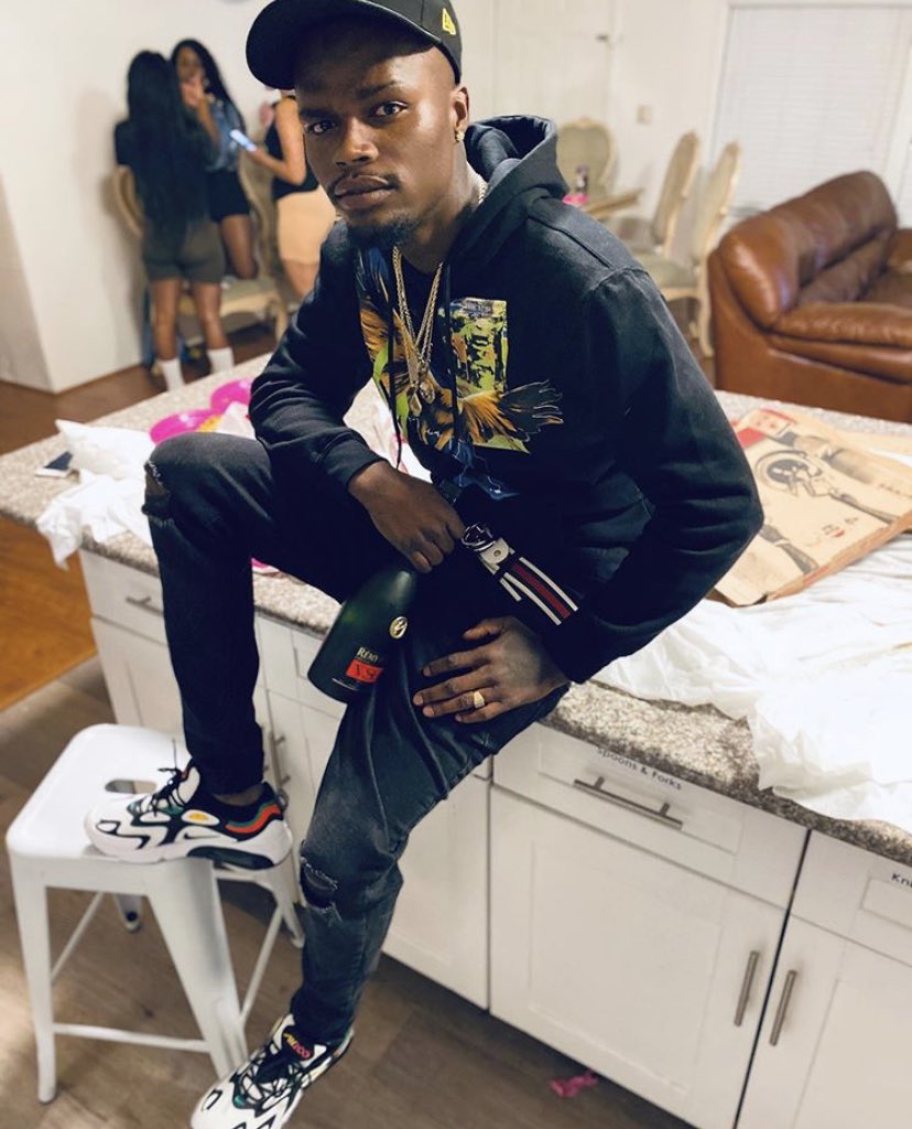 Montskta_LSK's tweet photo. Happy birthday best friend I miss you 😢 life is different without you 💔 fuck what anybody gotta say it’s always BPL I’ll see you again one day🖤💯🕊 #LLJBOOG https://t.co/gW2p6oi1PP