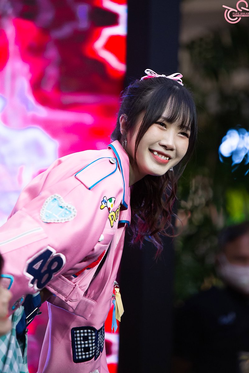 pickpeup's tweet photo. I fall for your smile 💘 
#PupeBNK48 https://t.co/w7SfvYarKt