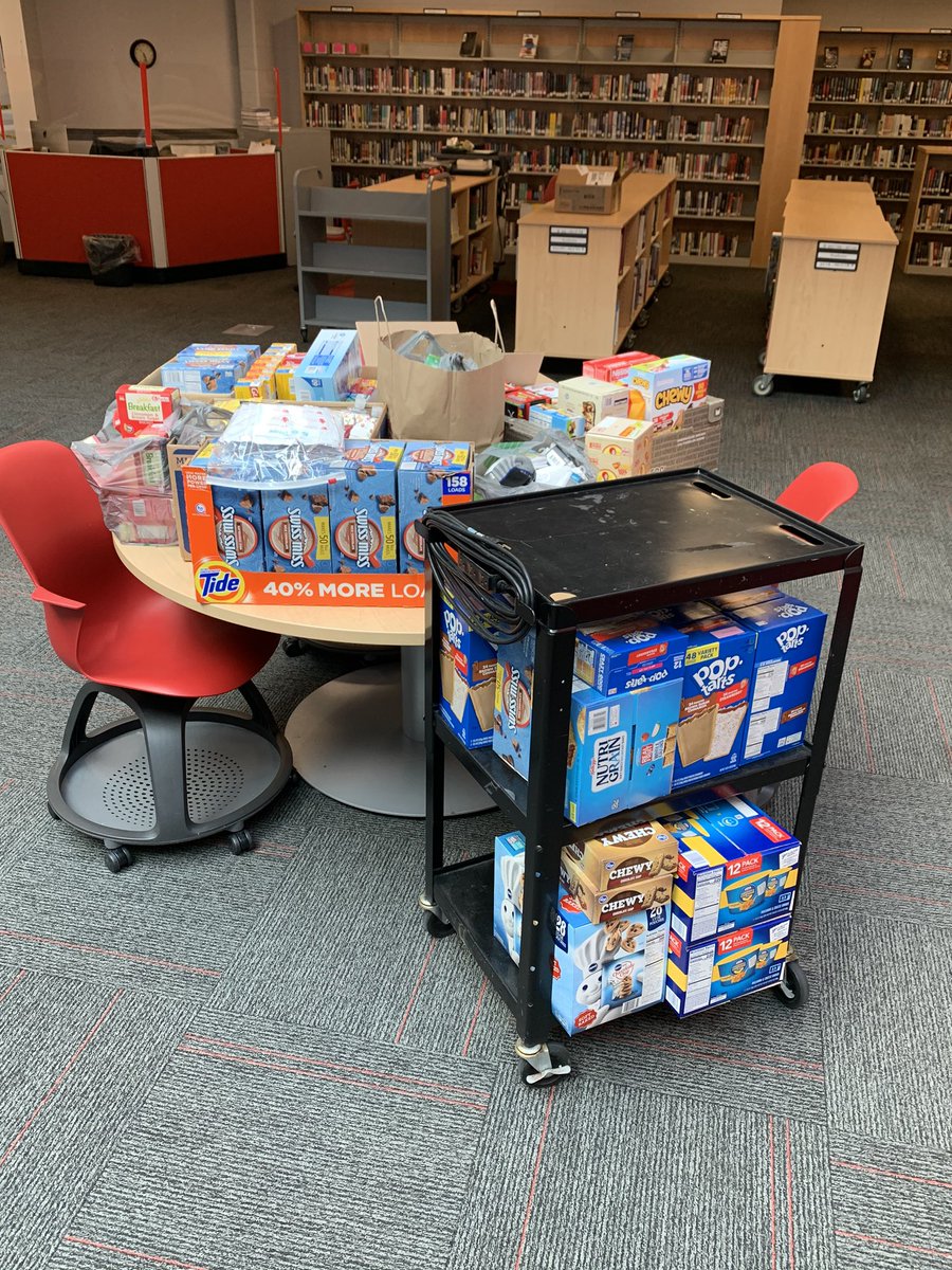 Thanks to @vikingdiff <a href="/keyclub/">Key Club</a> (PHS Key Club) for their leadership in the annual Mueller Funeral Home Stockings for the Troops campaign. Despite the “new normal school year” they were able to collect quality goods from staff and students. <a href="/djzinnecker/">Dana Zinnecker</a> 🇺🇸