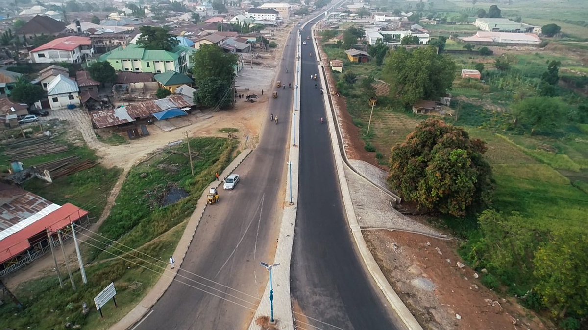 MP_Muye's tweet photo. UPDATE ON THE ONGOING DUALIZATION OF BROADCASTING ROAD, MINNA

@GovNiger, Alhaji Abubakar Sani Bello believes embarking on a befitting twin road project such as this for Nigerlites, especially, those within the state capital Minna. 

#InsideNigerProjects 
#ASBProjects https://t.co/cUzut8JSml
