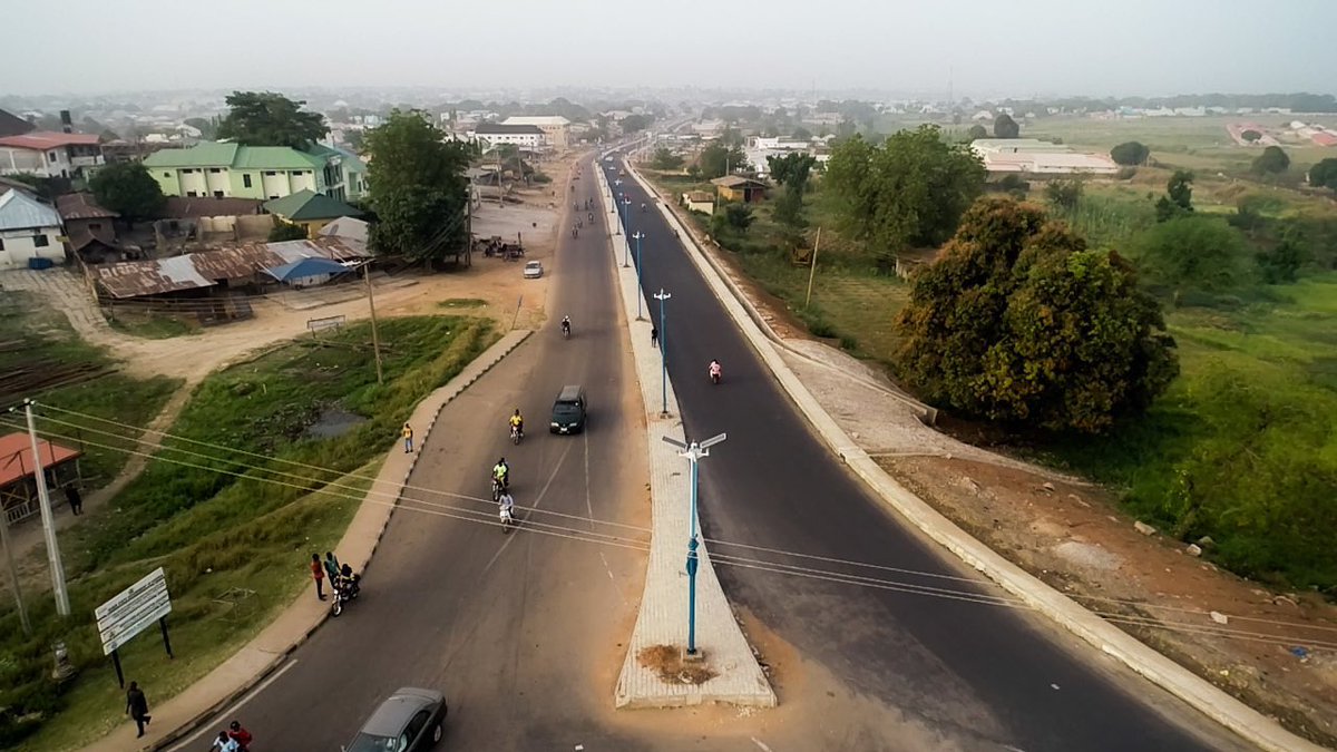 MP_Muye's tweet photo. UPDATE ON THE ONGOING DUALIZATION OF BROADCASTING ROAD, MINNA

@GovNiger, Alhaji Abubakar Sani Bello believes embarking on a befitting twin road project such as this for Nigerlites, especially, those within the state capital Minna. 

#InsideNigerProjects 
#ASBProjects https://t.co/cUzut8JSml