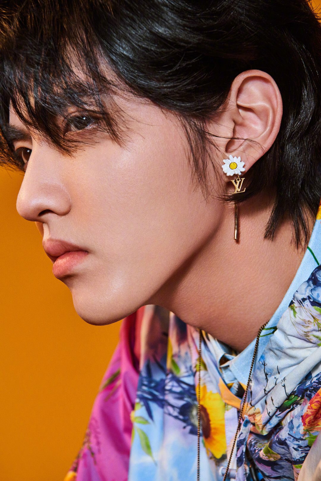   happy birthday Kris Wu      