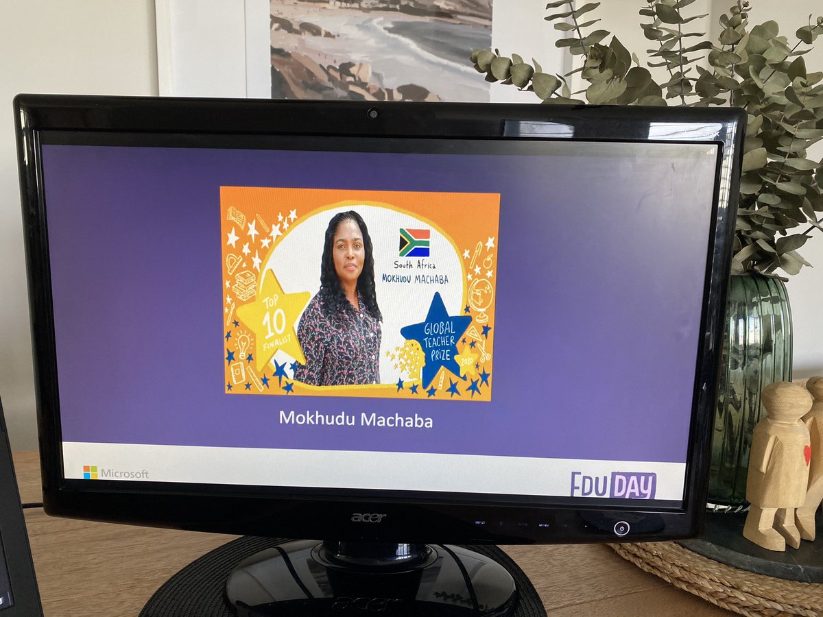 Some great sessions this #EDUDay thank you <a href="/MicrosoftEduSA/">Microsoft EduSA</a>! 

Also a big congratulations to new and repeat #MIEExperts as well as #MIEFellows ! Now to go out there and share this secret weapon with the rest of the educating world. #Educationchangemakers <a href="/MicrosoftEDU/">Microsoft Education</a>
