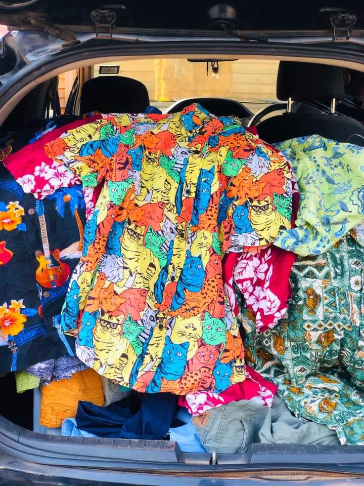 BlessingStylz's tweet photo. Me and my boys selling summer shirts and shorts, affordable bhero $5bucks shirts and shorts. Link me up mupinde machena squad. A retweet would slap too🙏
Kindly follow @bales_263 on instagram and @Pre_LovedBales https://t.co/aSLBQqpapN