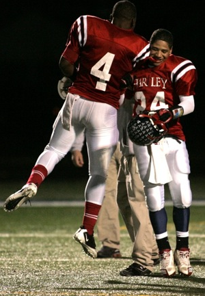 HartleyFootball's tweet photo. #TBT 10 Glorious Years ago...1st Round of the Playoffs...at #JackRyanField...Rematch from week 1 vs. Amanda Clearcreek...tight game until halftime...Hawks blow it open in the 2nd half to roll 40-21...setting up a big match up in round 2 vs. Heath...#ForeverStrong https://t.co/JCdQfCRjkZ