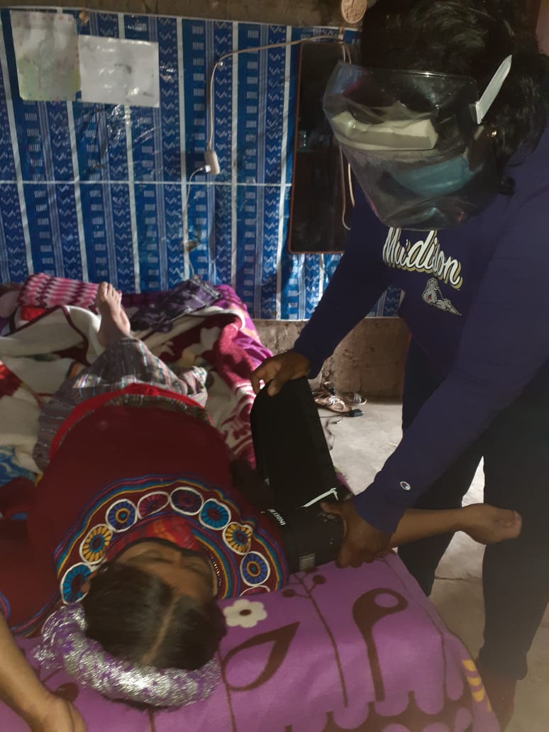 Nuestra brigada médica en Guatemala 22 años en esta bella tierra del Quetzal siempre apoyará a este pueblo , el cual agradece nuestra labor .
.#CubaSalvaVidas🇨🇺 <a href="/machuca_jimenez/">Ernesto Jimènez Machuca</a>
<a href="/CubacooperaGt/">Cubacoopera Guatemala</a>
<a href="/RandyAlonsoFalc/">Randy Alonso Falcón</a> 
<a href="/DrGiammattei/">Alejandro Giammattei</a> 
<a href="/japortalmiranda/">José Angel Portal Miranda</a>