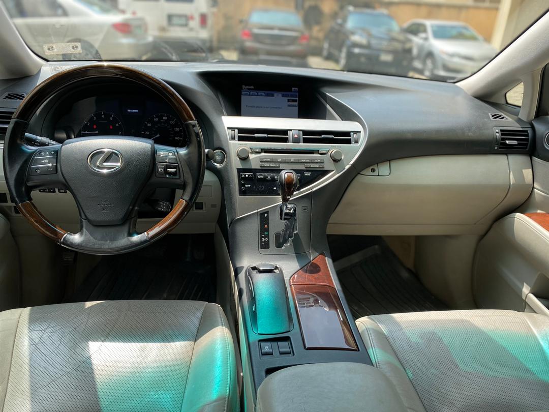 ldgcolt's tweet photo. Clean!
RT @CNwanbueze : Lexus Rx350 2011 FewUse
FullOption. #5.650m net
Lagos.
Kindly RT and patronize #CalebAutos
Gowon #ManchesterUnited #ThursdayMotivation https://t.co/GwdAqJgjK3