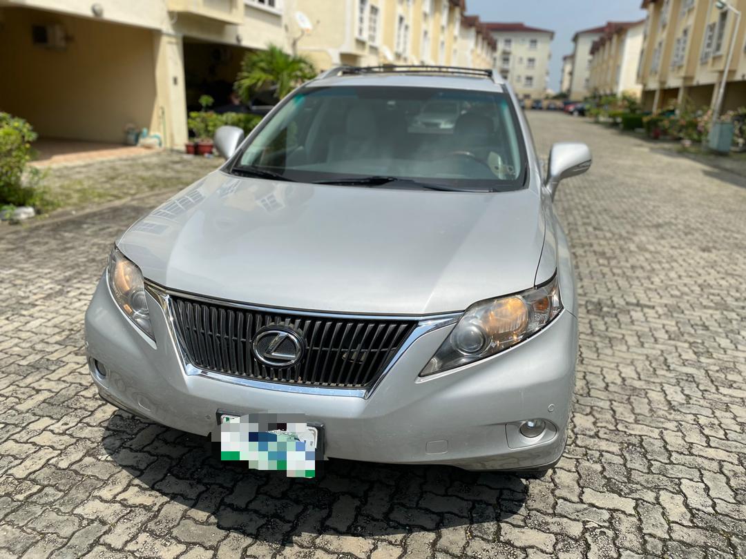 ldgcolt's tweet photo. Clean!
RT @CNwanbueze : Lexus Rx350 2011 FewUse
FullOption. #5.650m net
Lagos.
Kindly RT and patronize #CalebAutos
Gowon #ManchesterUnited #ThursdayMotivation https://t.co/GwdAqJgjK3