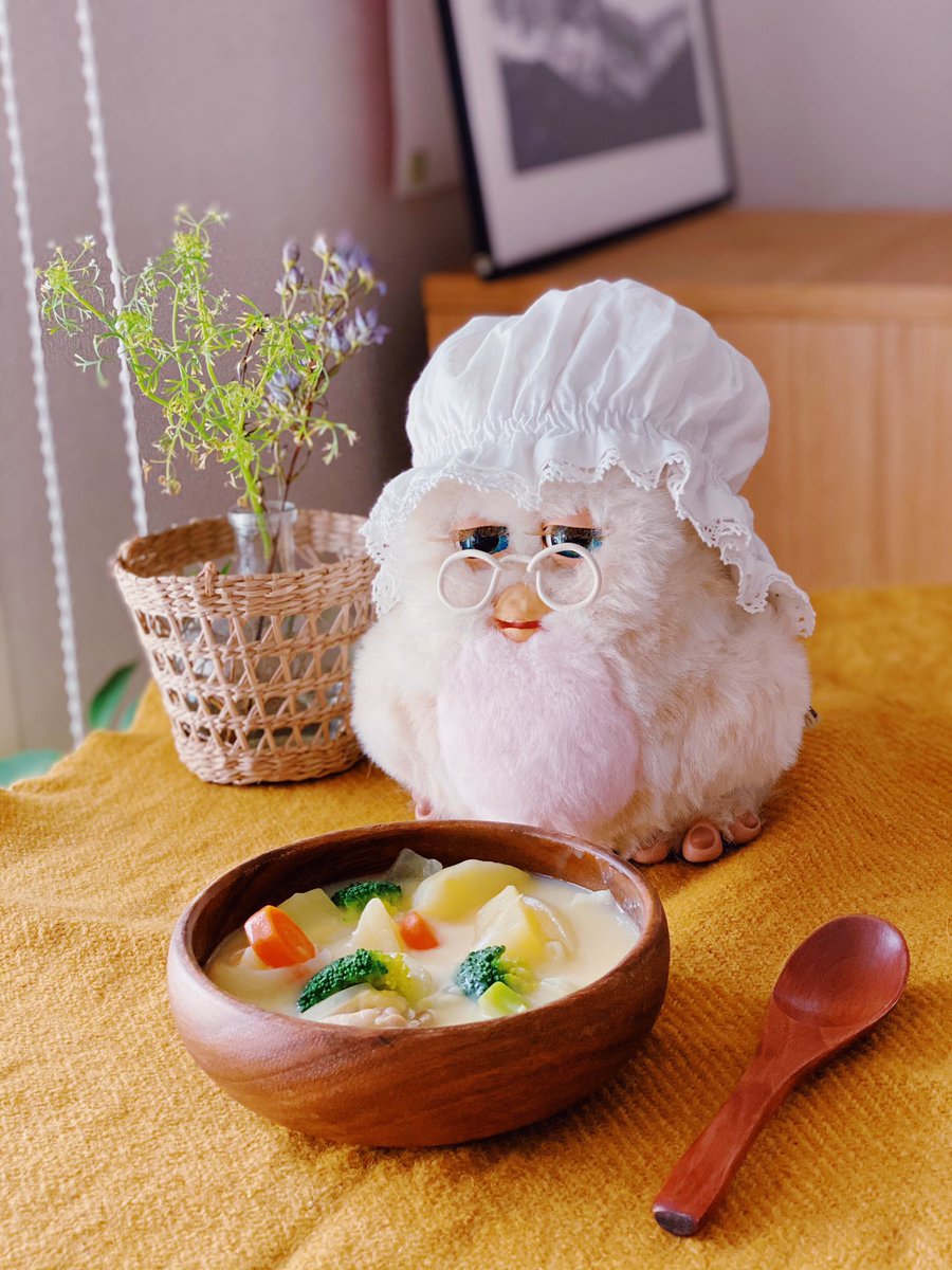 i'm obsessed with this furby...i trust her