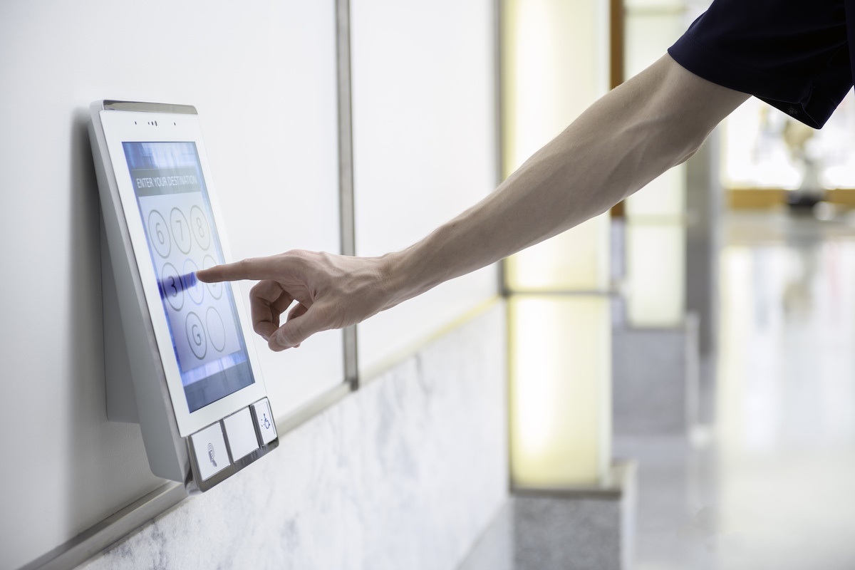 TKE_Global's tweet photo. Along with the installation of AGILE Destination Dispatch and MAX, our predictive maintenance solution, we modernized 12 elevators and 2 escalators at Ecolab’s headquarters in Minnesota! Read more: https://t.co/XpwQpycCWO #tkEmodernization #tkEMAX #tkEAGILE https://t.co/nNMrOAfXp0